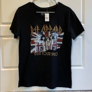 **NWT Def Leppard T-shirt